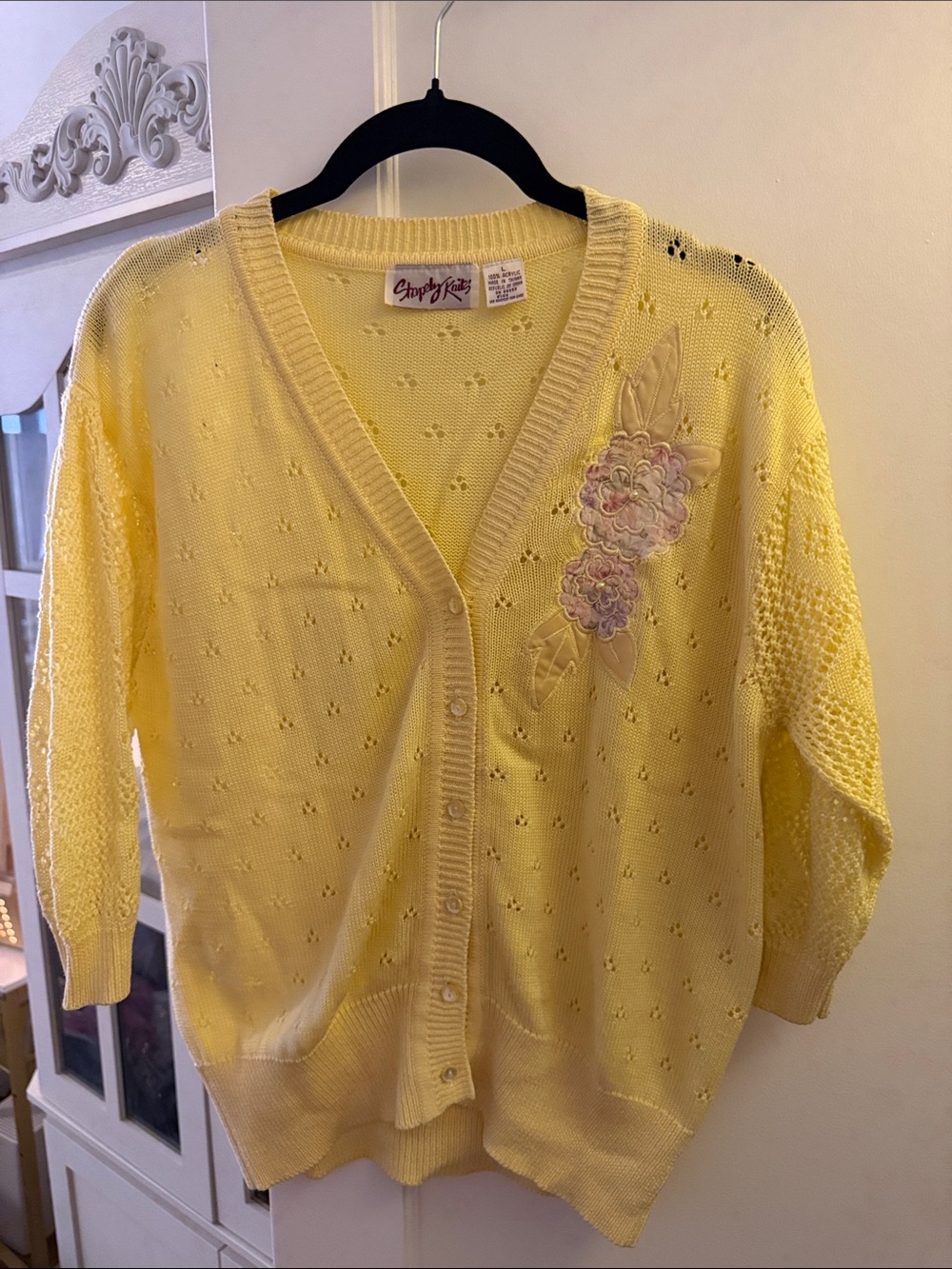 Vintage Pastel Yellow Floral Appliqué Knit Cardigan